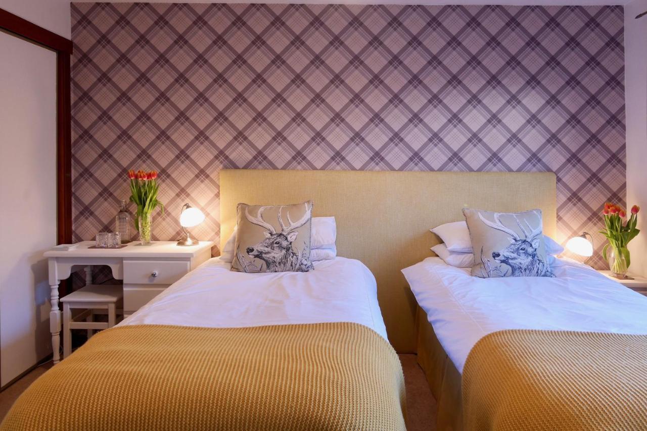 Brookford B&B Dalry  Ngoại thất bức ảnh
